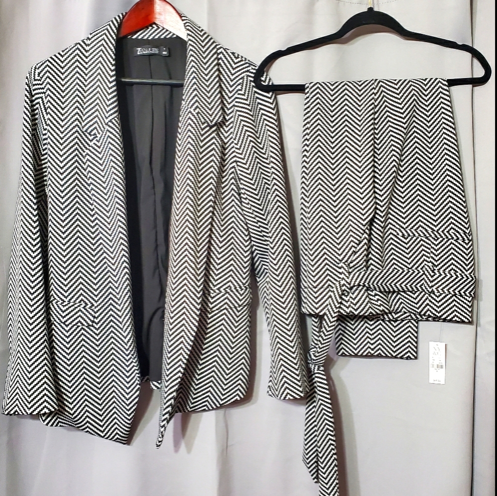 Black and white pant suite